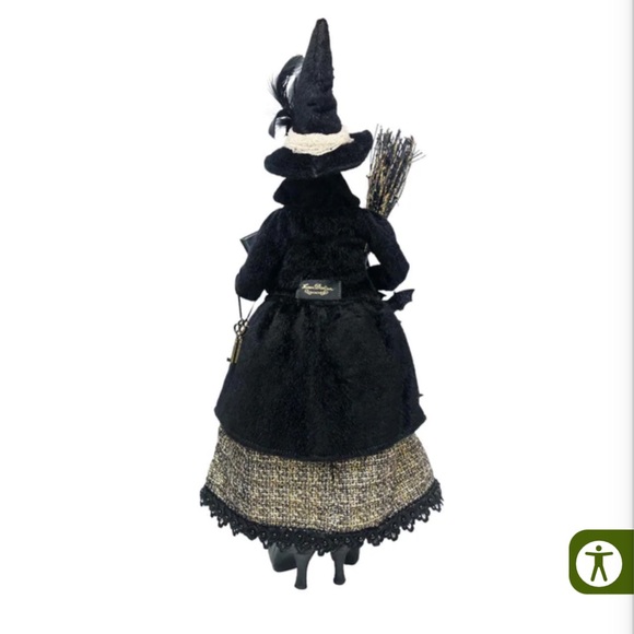 27” Golden Touch Skeleton Lady Witch - Picture 6 of 10